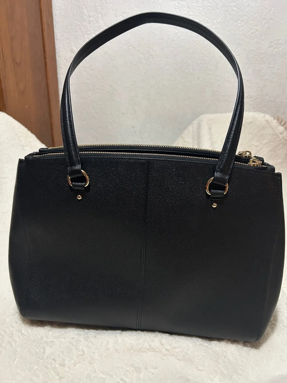 Black Stanton Crossbody Crossgrain Leather Carryall 37148 - Picture 5 of 15